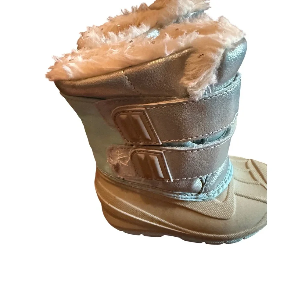 Cat Jack Kids Girls Silver Faux Fur Lined Snow Boots‎ Size 5
